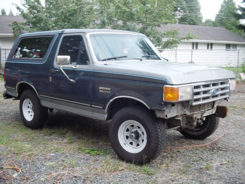 1987 Ford Bronco - before shot, whent under the knife right after pic