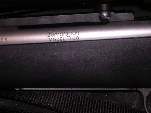 1985 Ford Bronco - A Remington Model 700 rifle is shown in detail.