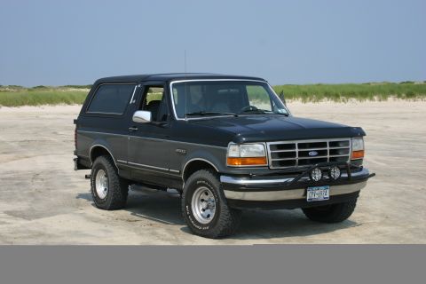 1993 Ford Bronco - some pics at Gilgo beach on L.I.