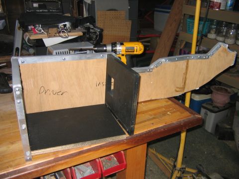 1995 Ford Bronco - The compartmet takes shape.