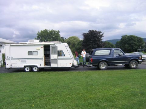 1994 Ford Bronco - With the 30 cases and the camper loaded. The camper empty weighed about 6000