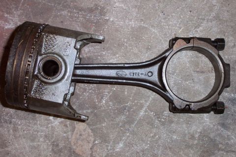 1992 Ford Bronco - Set of 8 rods and pistons, 0.030" over, C7TE-A rods, for 360
