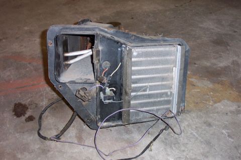 1992 Ford Bronco - Evaporator housing from '73 F100, including evaporator, expansion valve, heater core, and wiring