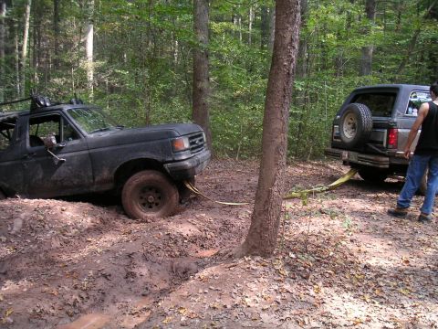 1994 Ford Bronco - Only recovery of the trip. 1
