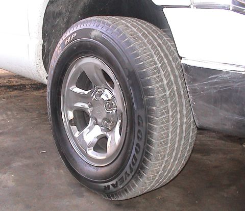 2002 Lincoln Town Car photo