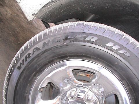 2002 Lincoln Town Car photo