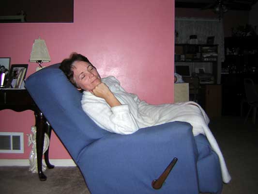 This is my sister Avea, greeting us at 3:30 in the morning...what a great sister!