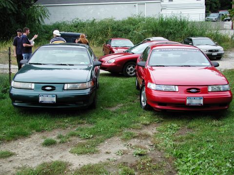 1992 Ford Taurus - Alex and Hamal's SHO's