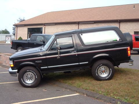1993 Ford Bronco “Dawg”