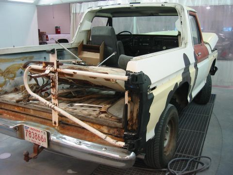 1992 Ford Bronco - This Ford Bronco appears to be from the late 1970s, likely a 1978 model, and is in a state of disrepair.