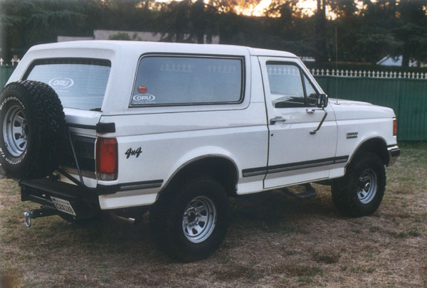 1990 Ford Bronco “White Knight”