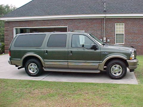 2003 Ford Excursion photo