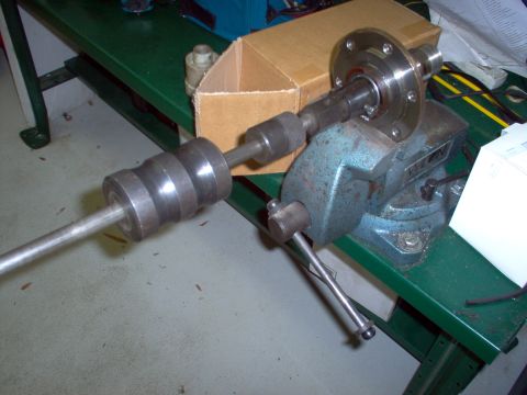 1983 Ford Bronco - Use a slide hammer with the special adapter to pull the spindle bearing.