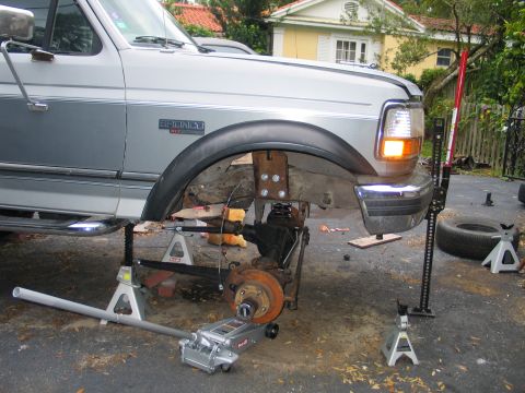 1992 Ford Bronco - bolted up and ready to go