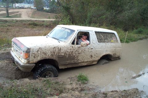 1988 Ford Bronco - The water is alittle deeper than I thought.