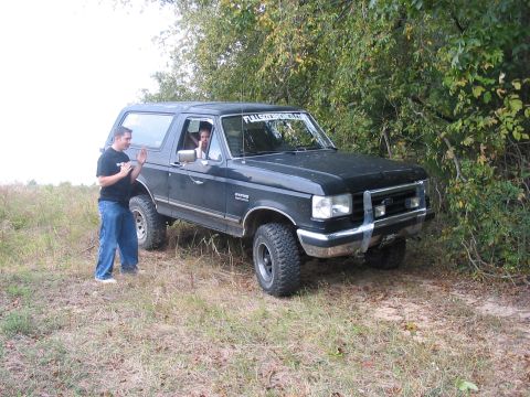 1988 Ford Bronco - This Ford Bronco appears to be from the early to mid-1990s, not a 1988 model.