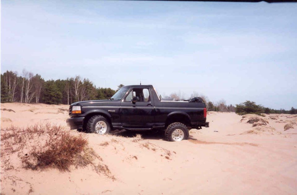 1995 Ford Bronco “Juicebox”