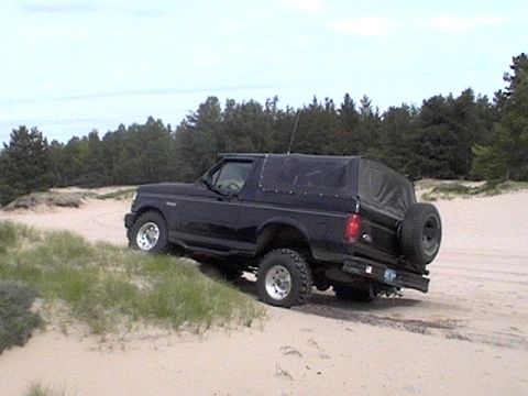 1995 Ford Bronco photo