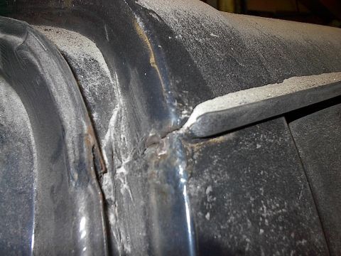 1986 Ford Bronco - Typical Bronco A pillar rust before blasting. To be expected after 19 years on the road, in the salt.
