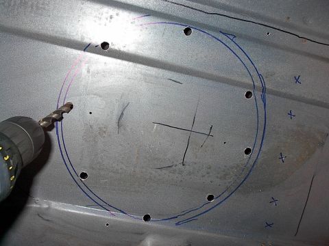 1986 Ford Bronco - Now just drill some holes to let the jig saw blade in at the work.....