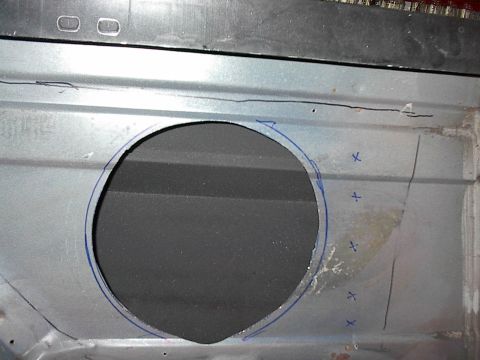1986 Ford Bronco - A fine hole to fill. My inner plastic wheel guards are off right now during the rear quarter replacement so the piece fell straight onto th…