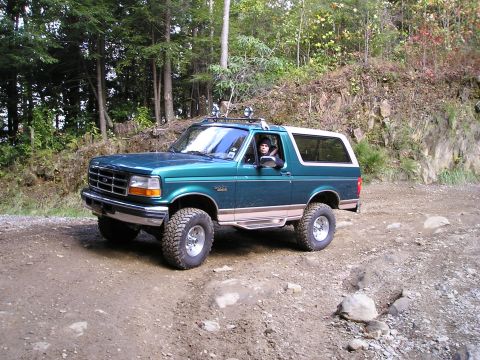 1996 Ford Bronco - Me dominating trail #1