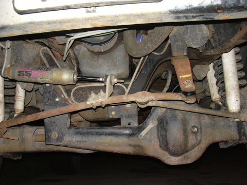 1991 Ford Bronco - This trip gave me my first trail damage. Time for some steering upgrades. ;-)