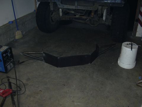 1991 Ford Bronco - I then took the bumper off to complete the welding on the tubing
