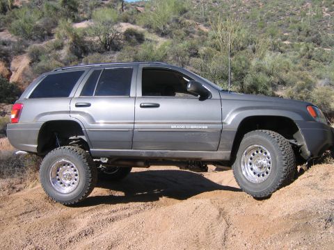 1995 Ford Bronco - Matt and his '04 jeep