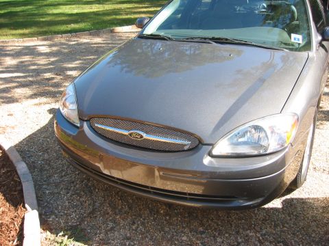 2003 Ford Taurus photo