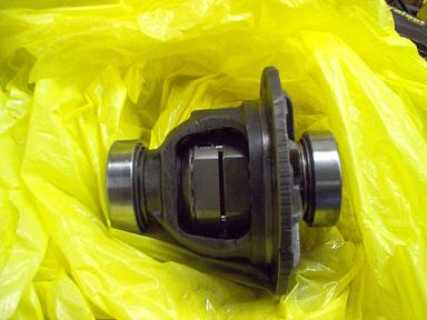 1988 Ford Bronco - D44 Locker primed to be install in the Beast