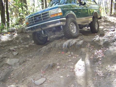 1996 Ford Bronco - Nice flex rock on #4