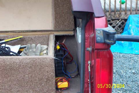 1996 Ford Bronco - Not the cleanist installation of an amp, but she works.
