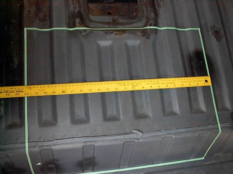 1986 Ford Bronco - Got most of the inspiration from Clint Russel's under floor storage. I didn't want the top open, I wanted it completely hidden. First I tap…