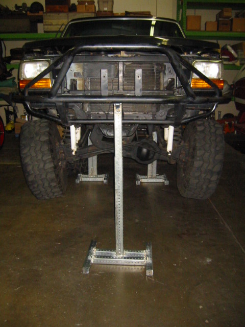 1992 Ford Bronco - Custom jackstands for the SAS