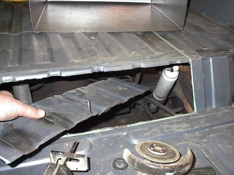1986 Ford Bronco - Once you remove the upright floor piece, keep it for patches later, a rust sets further in. I ran a sanding drum around the inside edges of…