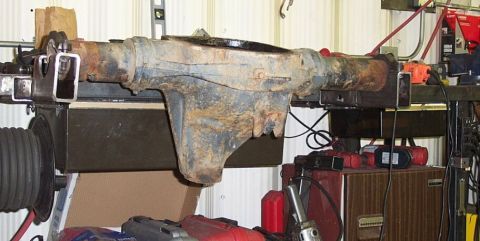 1990 Ford Bronco - axle holder; don't ask why the tubes are cut, I didn't do it