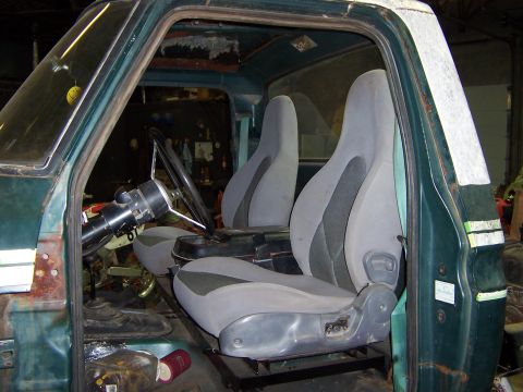 1978 Ford Bronco - seats and console