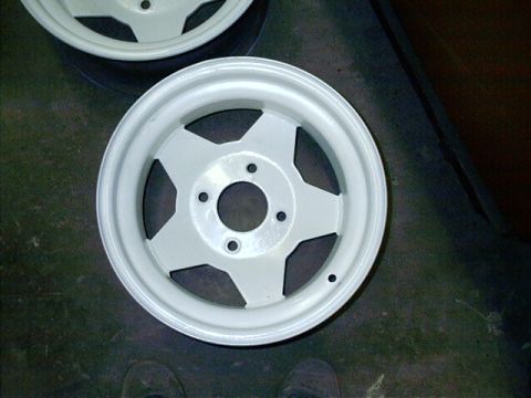 1968 Volkswagen Beetle - Rear wheels after