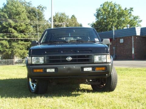 1995 Nissan Pathfinder - Front shot after I took her through the quarter wash.