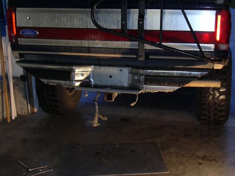 1991 Ford Bronco - License plate off, wiring disconnected