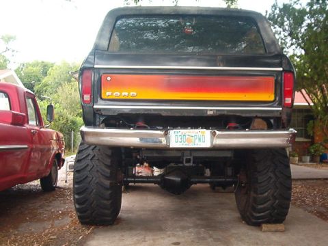 2004_05 - 1979 Ford Bronco