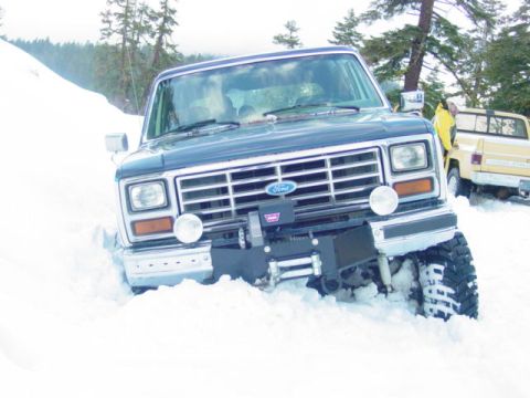 1986 Ford Bronco - same stuck - different angle