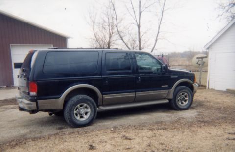 2000 Ford Excursion photo