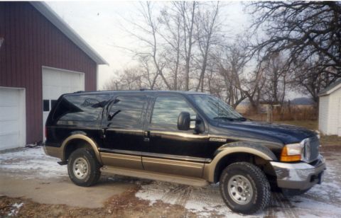 2000 Ford Excursion photo