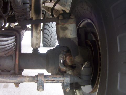 2000 Ford F-450 - 78 - 79 dana 60 up front