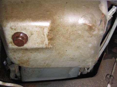 1995 Ford Bronco - This is the stock pan, notice the rust bubbles, they are way worse on the other side, I just couldn’t get a picture.