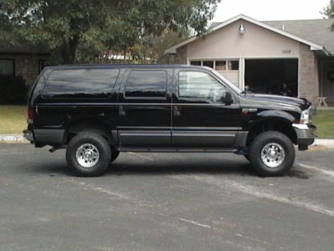2003 Ford Excursion - the new lift installed