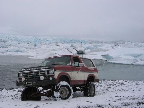 1985 Ford Bronco - Me posing at the glacier in another section