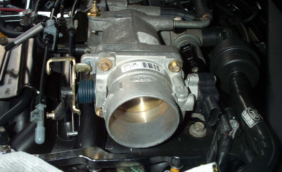 70mm FRPP throttlebody installed.